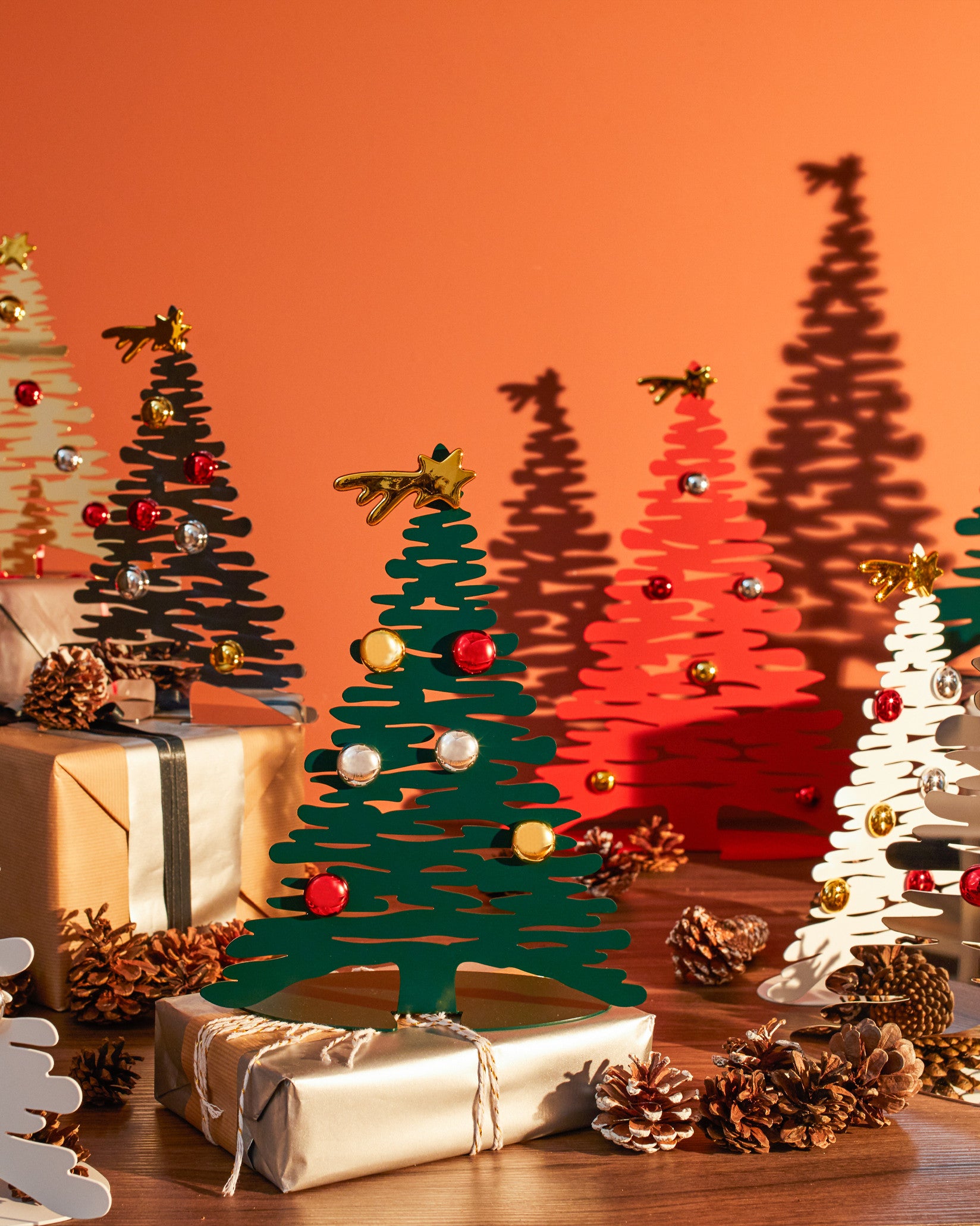 Alessi Bark クリスマスオーナメント レッド Bark for Christmas Christmas Ornament with magnets | Alessi