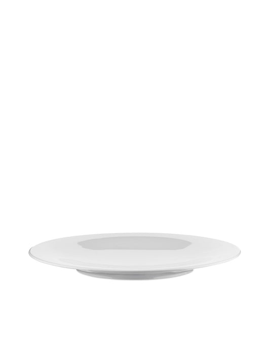 Designed by Toyo Ito, the KU tableware dinner plate set is soft and light with the most delicate indent. Made from white porcelain, this is a set of 4 dinner plates to create an effortless, stylish dinner table. 