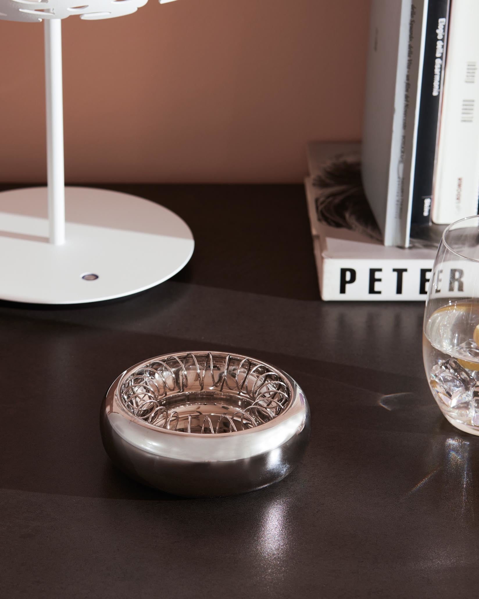 ALEESI　SPIRALE アッシュトレイ（直径16cm）【7690/16】 Spirale: Ashtray by Achille Castiglioni | Alessi