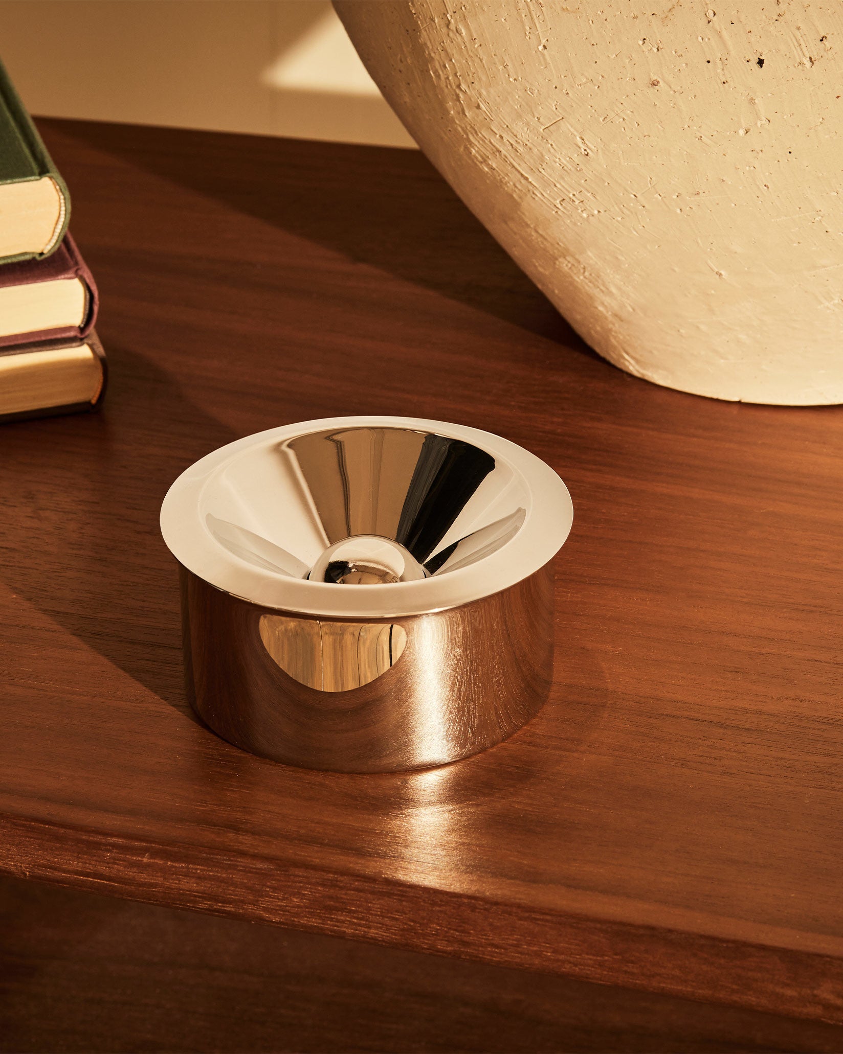 90010 - Ashtray – Alessi Spa (UK)