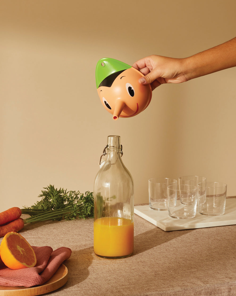 A funnel is a kitchen staple but it needn't be boring. This collaboration between Stefano Giovannoni & Miriam Mirri replaces the conical design with a cartoon smiley face the the nose providing the spout.