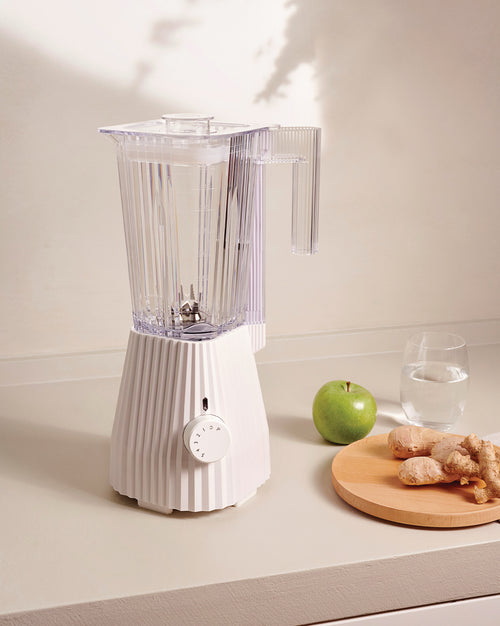 Plissé black Blender. British plug Alessi 1