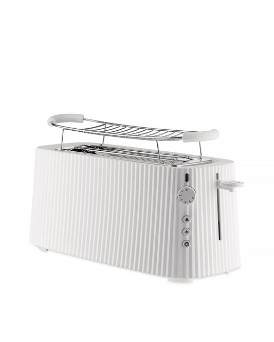 The iconic ribbed Plissé toaster is now available in a 4-slice size. Stylish ribbed design in white or black includes warming rack. 