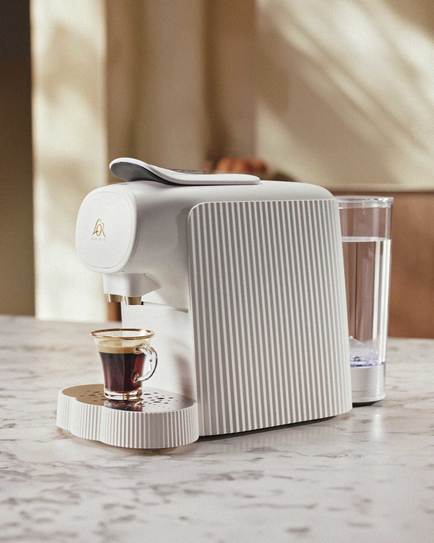 Plissé Default Title Portioned capsule coffee machine. British plug. Alessi 1