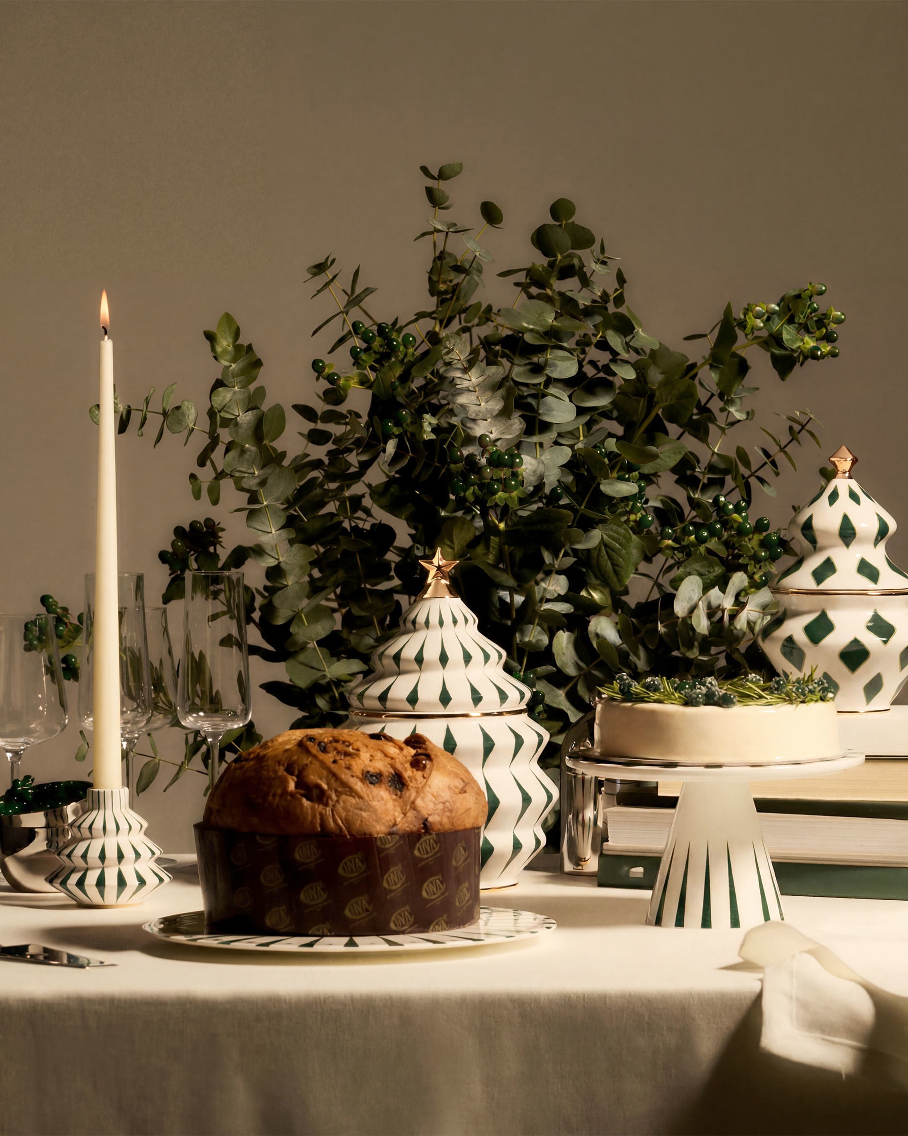Delight: Porcelain cake stand by Nika Zupanc | Alessi
