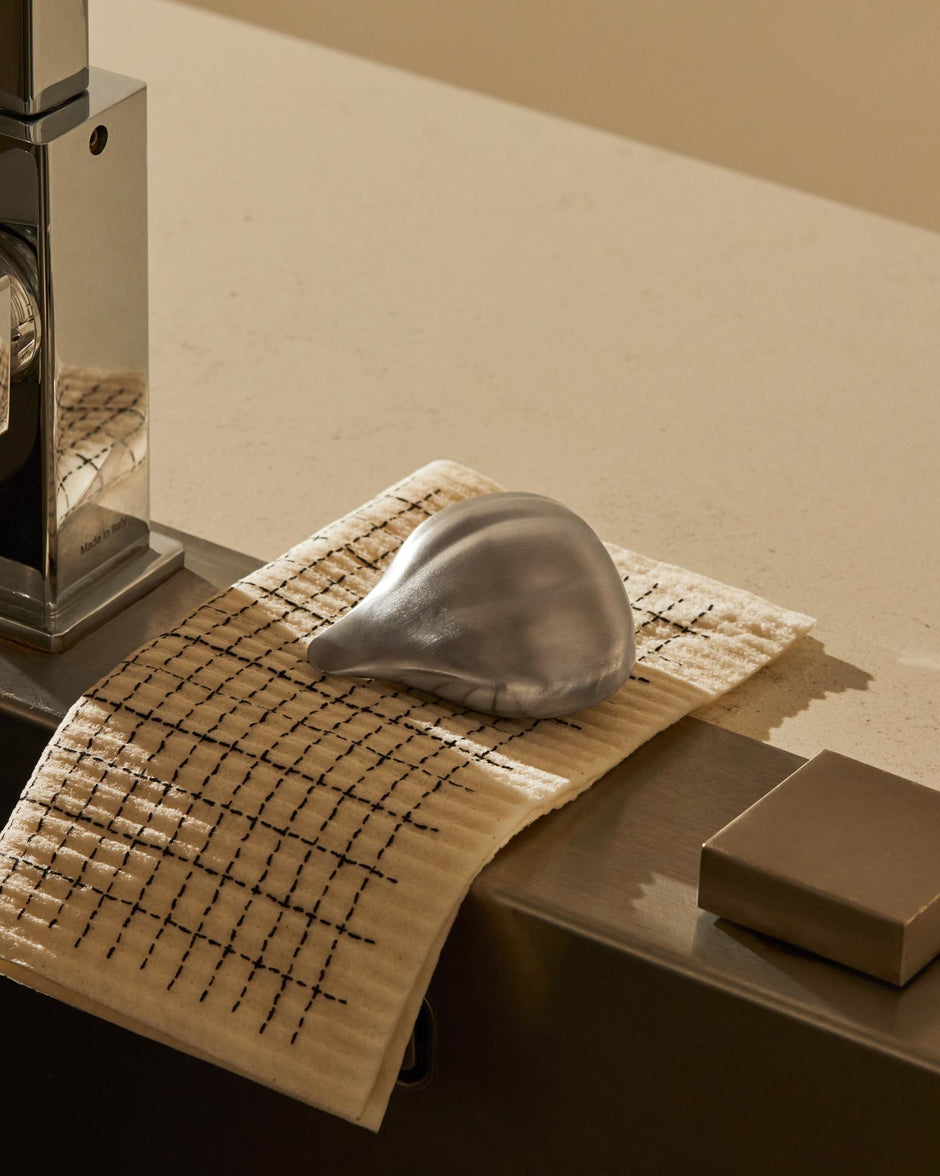You Tea Infuser Designed By Miriam Mirri Alessi you-tea-infuser-designed-by-miriam-mirri-alessi