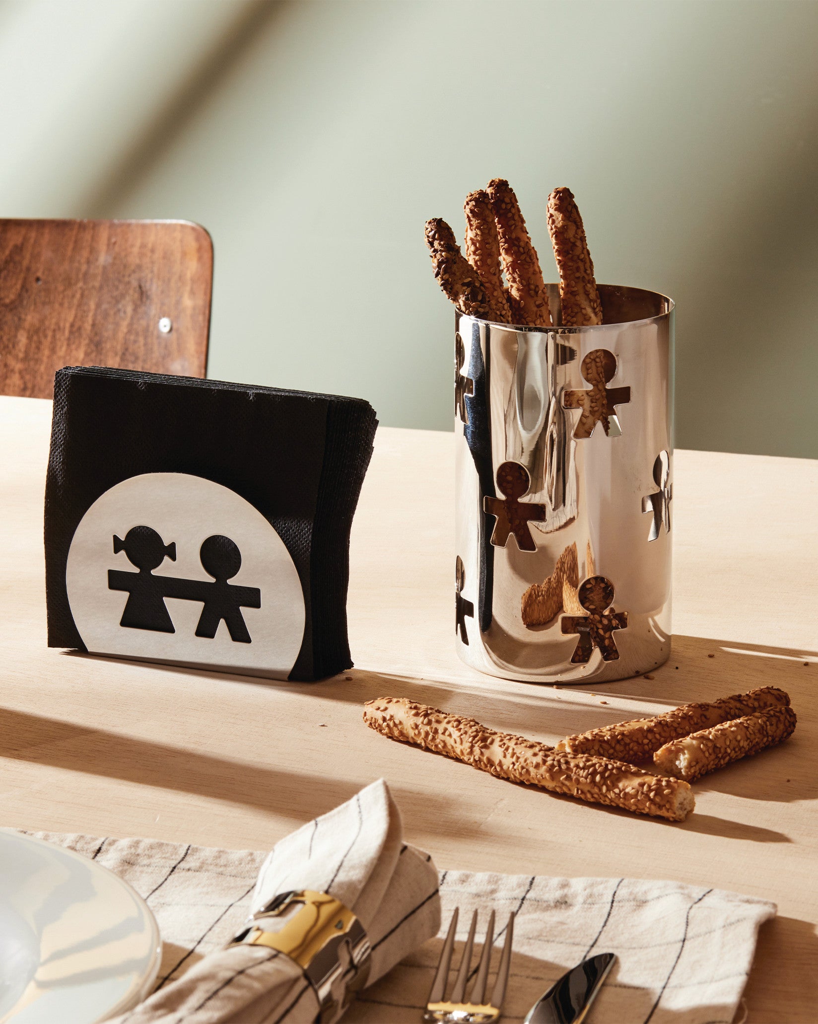 「Tami」ALESSI ジロトンドステンレス製ナプキンリングセット6個 Girotondo: Napkin ring by King-Kong | Alessi