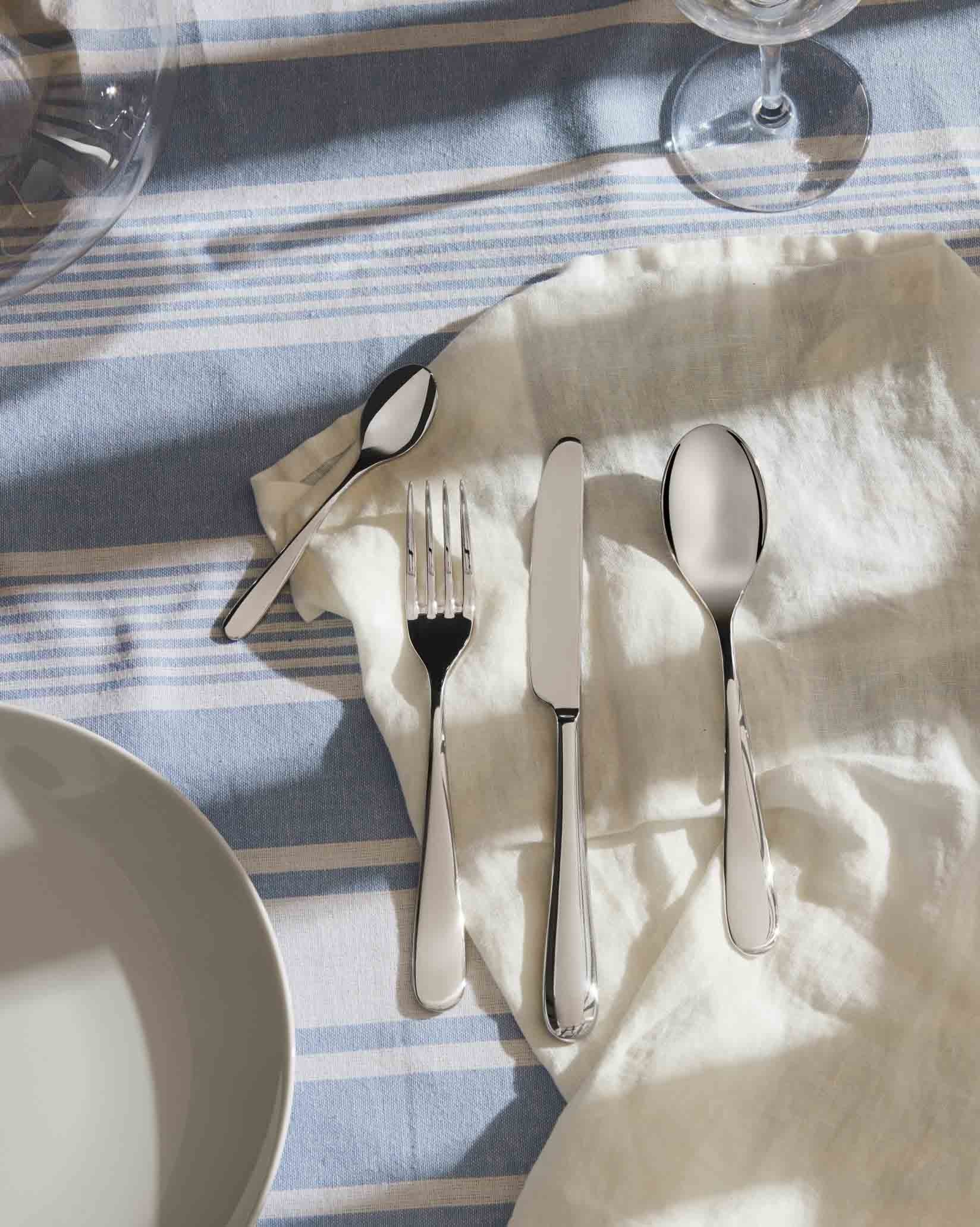 Nuovo Milano knife monobloc Cutlery set 24 pieces Alessi 1