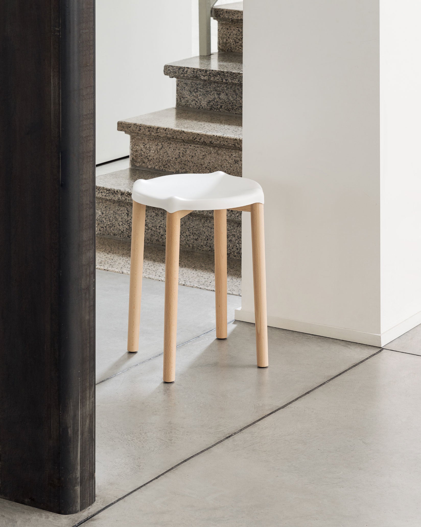 Poêle Collection white Stool Alessi 1